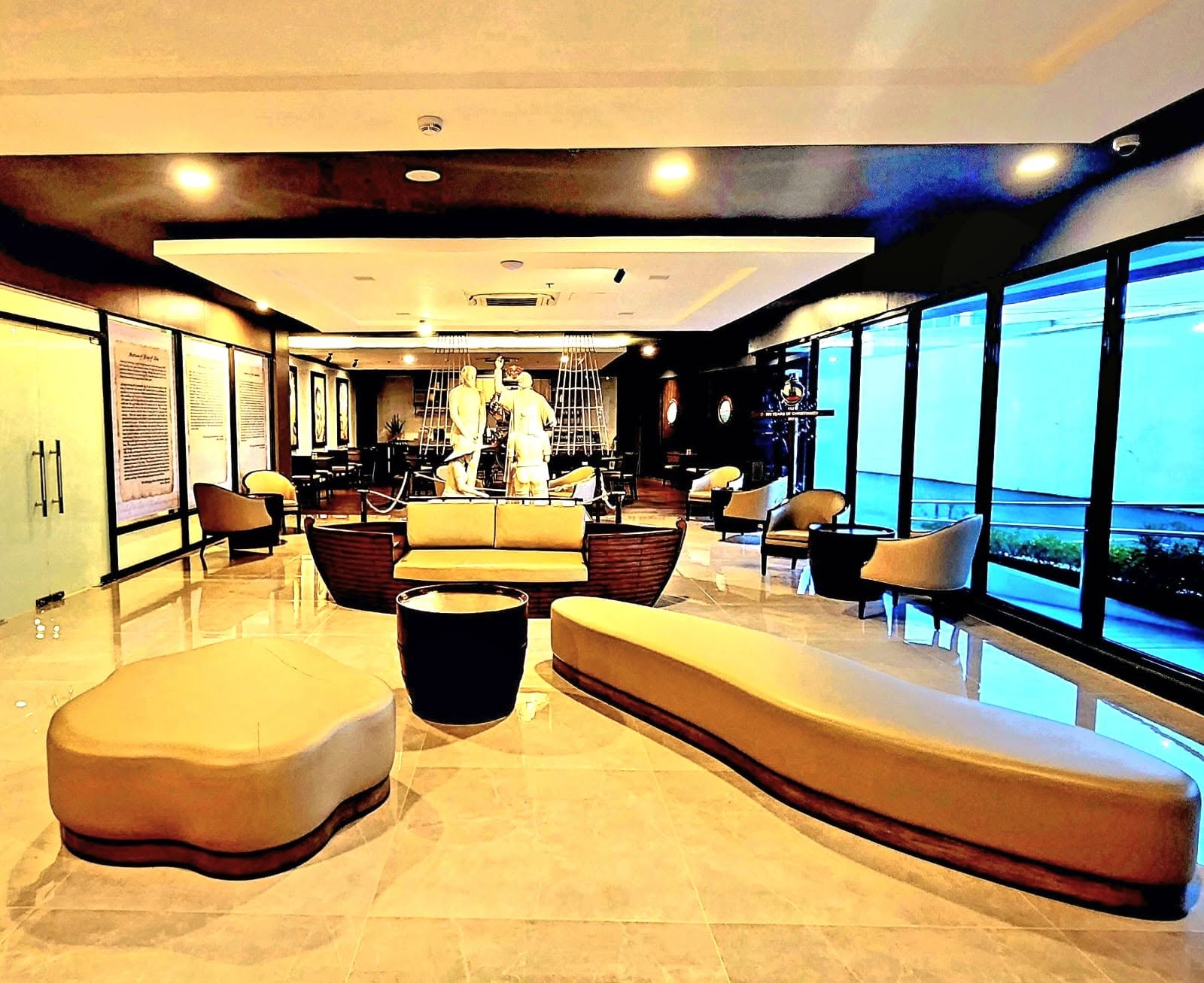 Cebu Business Directory - Cebu Quincentennial Hotel - Photo 1