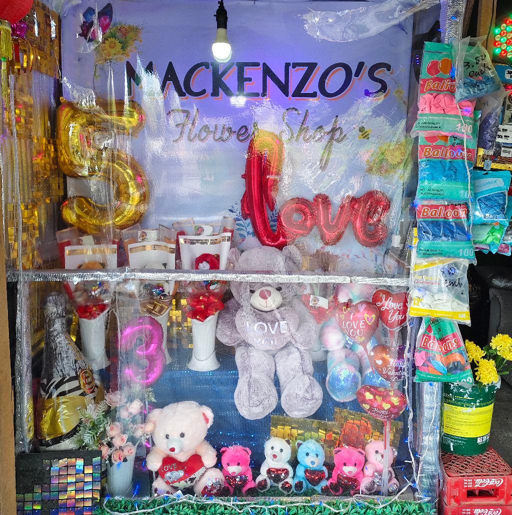 Cebu Business Directory - Mackenzo's Carcar Flowershop logo