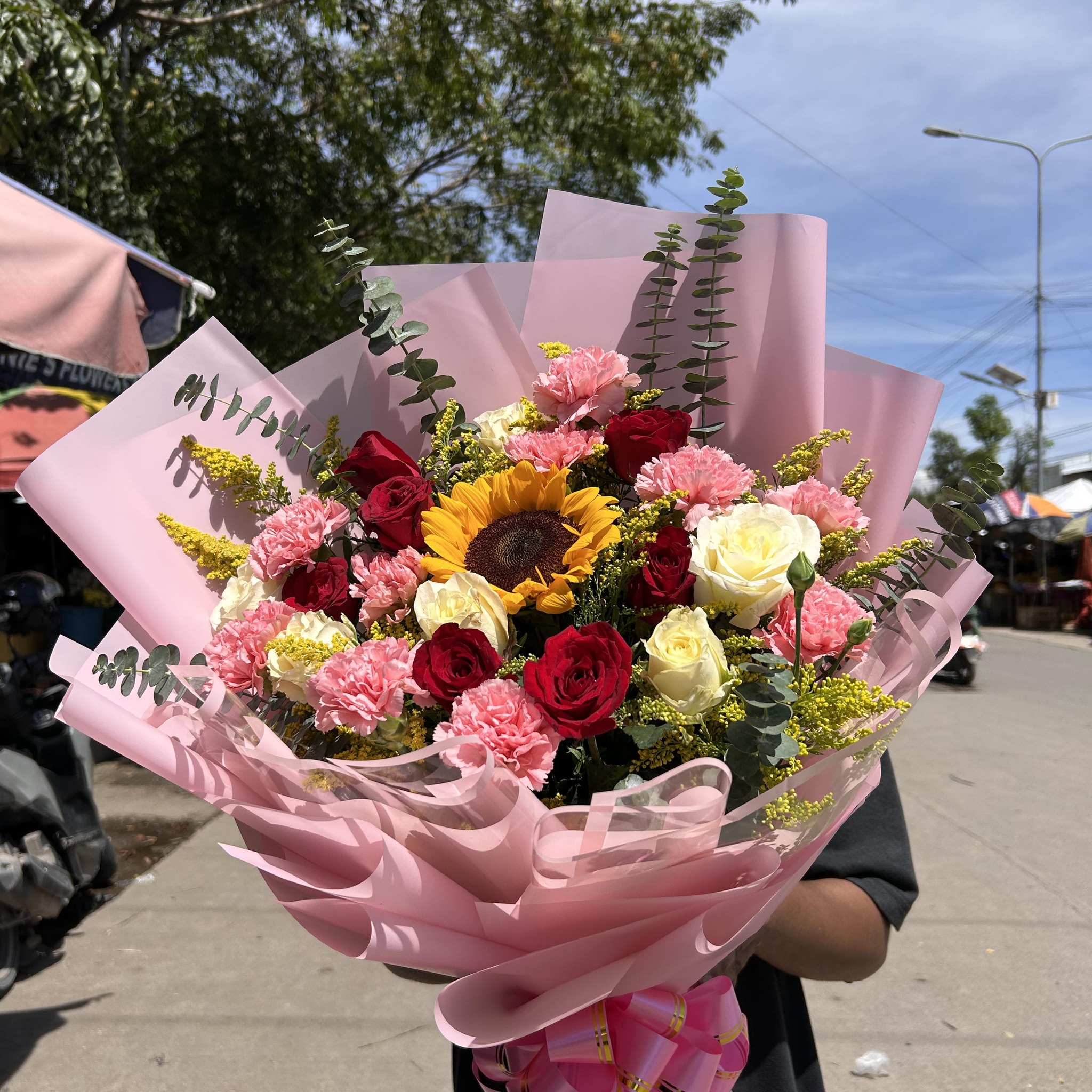 Cebu Business Directory - Naga Flower Shop logo