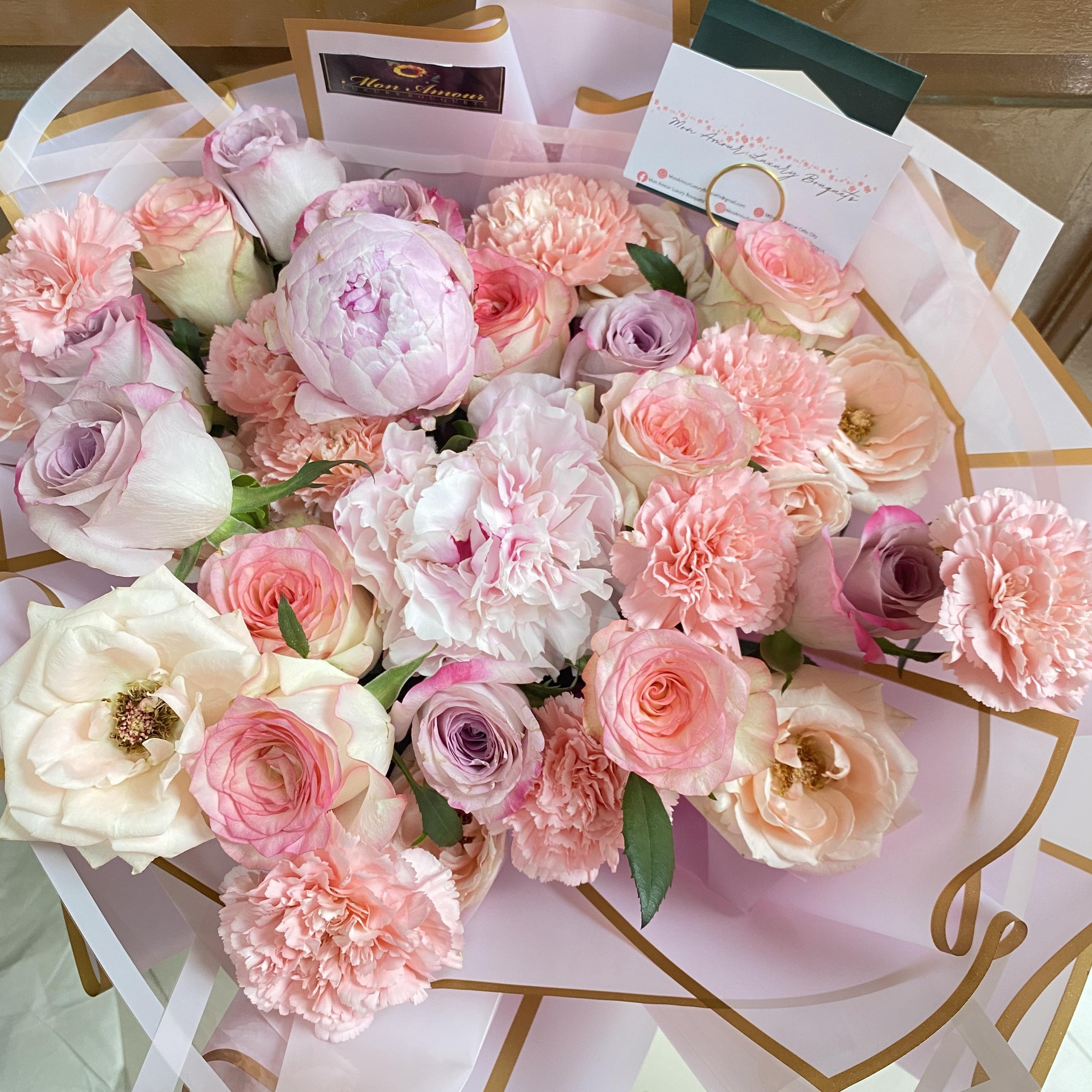 Cebu Business Directory - Mon Amour Luxury Bouquets logo