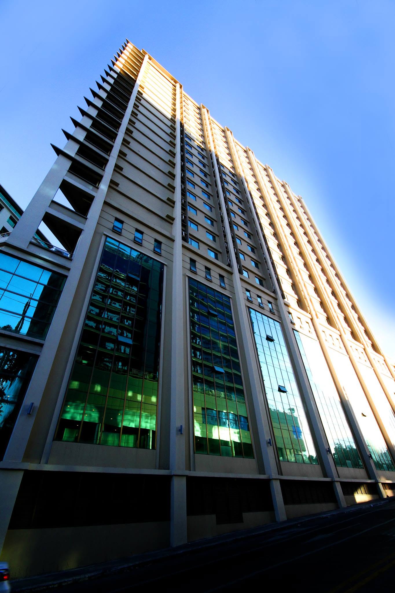 Cebu Business Directory - Mandarin Plaza Hotel logo