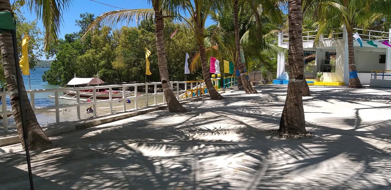Cebu Business Directory - Renmarl Emmary Beach & Resort - Photo 3