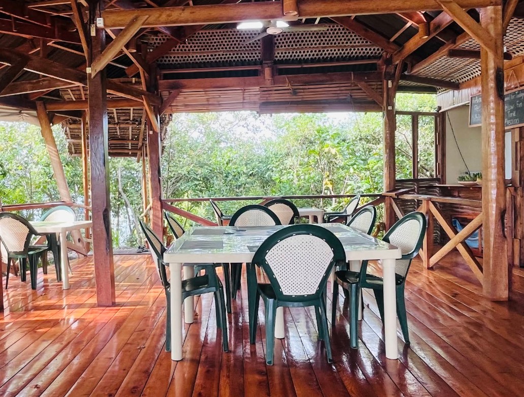 Cebu Business Directory - Eskapo Verde Restaurant - Photo 1