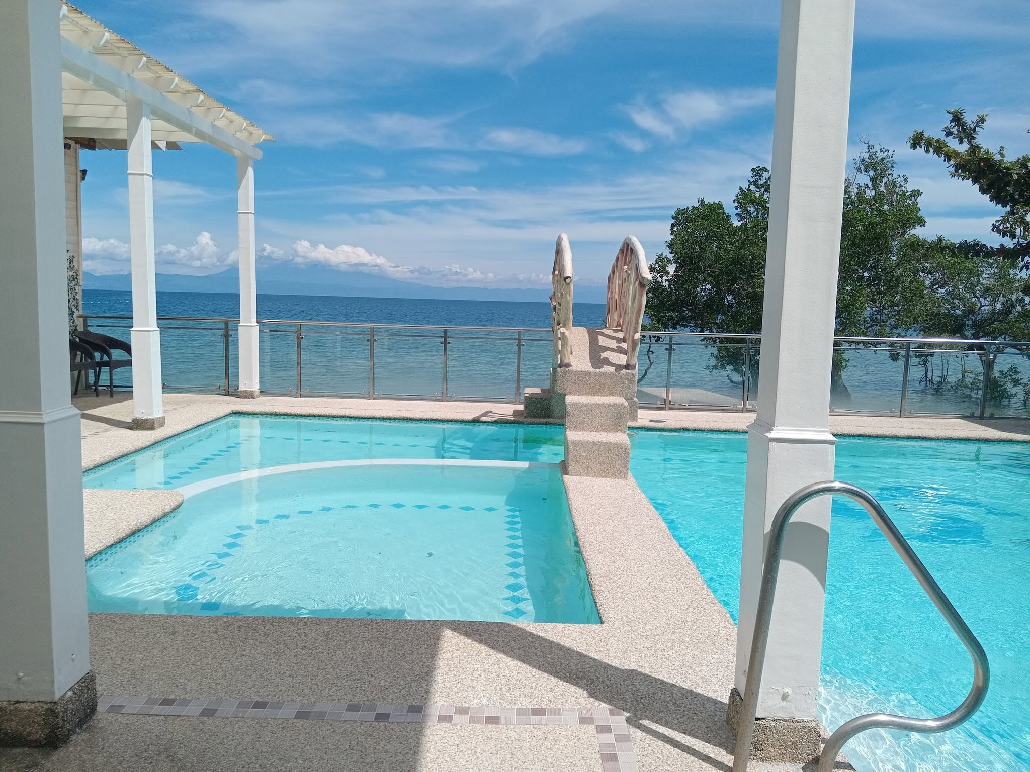 Cebu Business Directory - Lighthouse Beach resort - Photo 3