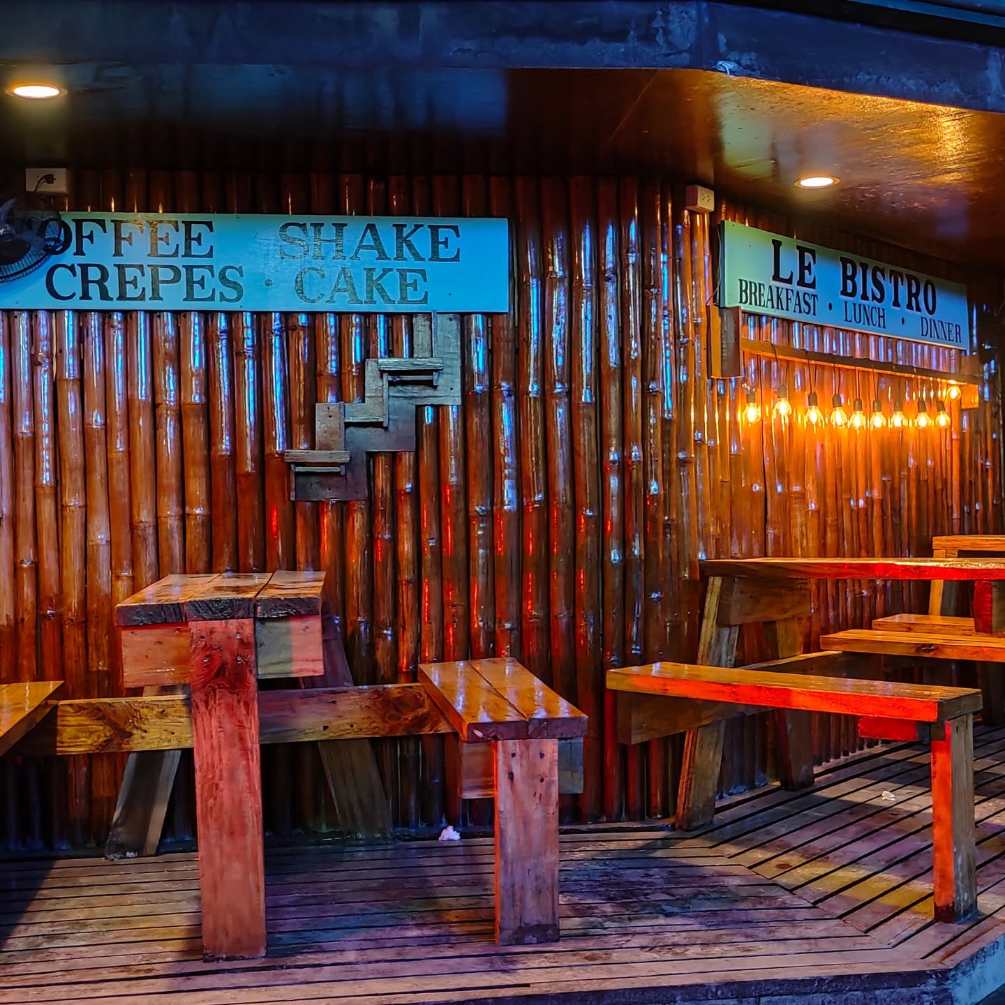 Cebu Business Directory - Le Bistro Moalboal - Photo 3