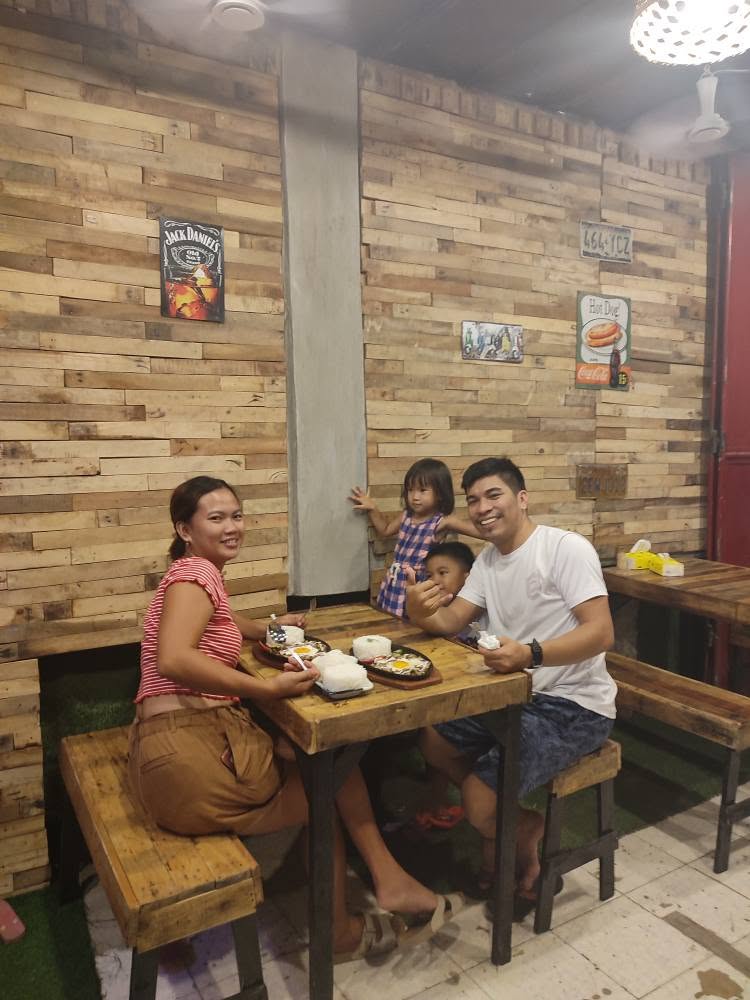 Cebu Business Directory - Eskina Sizzling House - Photo 2