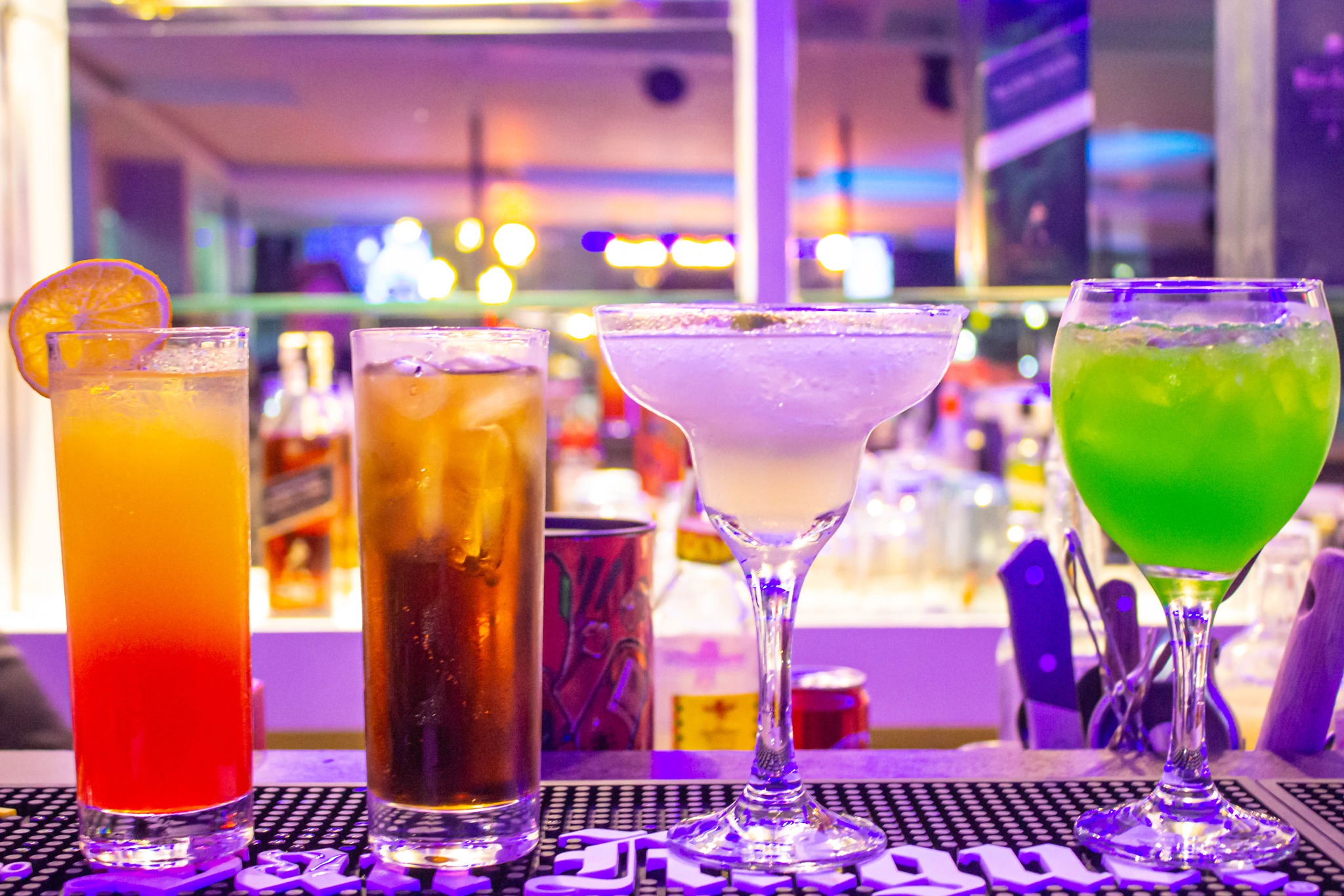 Cebu Business Directory - UHAW Music Lounge Cebu - Gallery 1